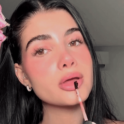 VEXARRA STAY-N™ LIP LINER